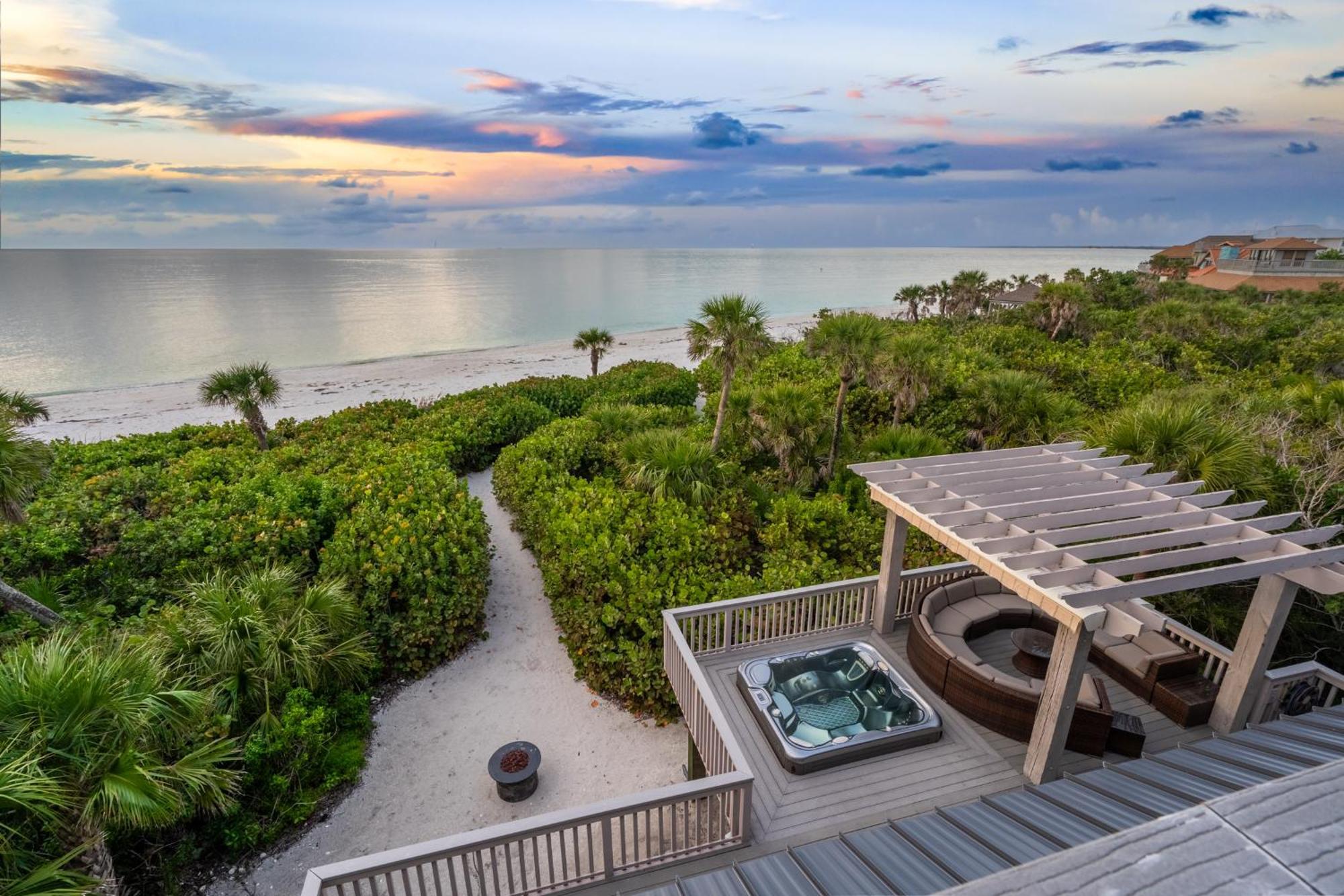Beachfront,V Private, 360 Views, Sunsets, Hottub Captiva Island Exterior photo